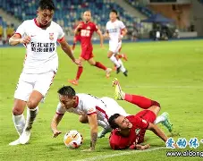 关于中超比赛掀起观赛热潮,足坛风云再起的信息 关于中超比赛掀起观赛热潮,足坛风云再起的信息