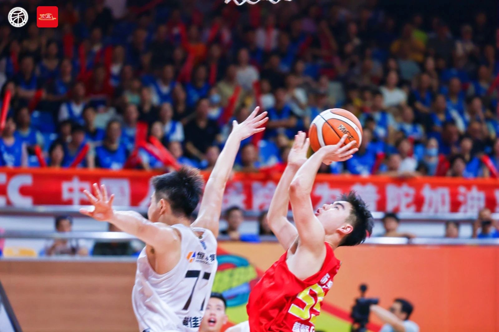 包含专业篮球对抗赛事侧重技术实力，观赏性高的词条